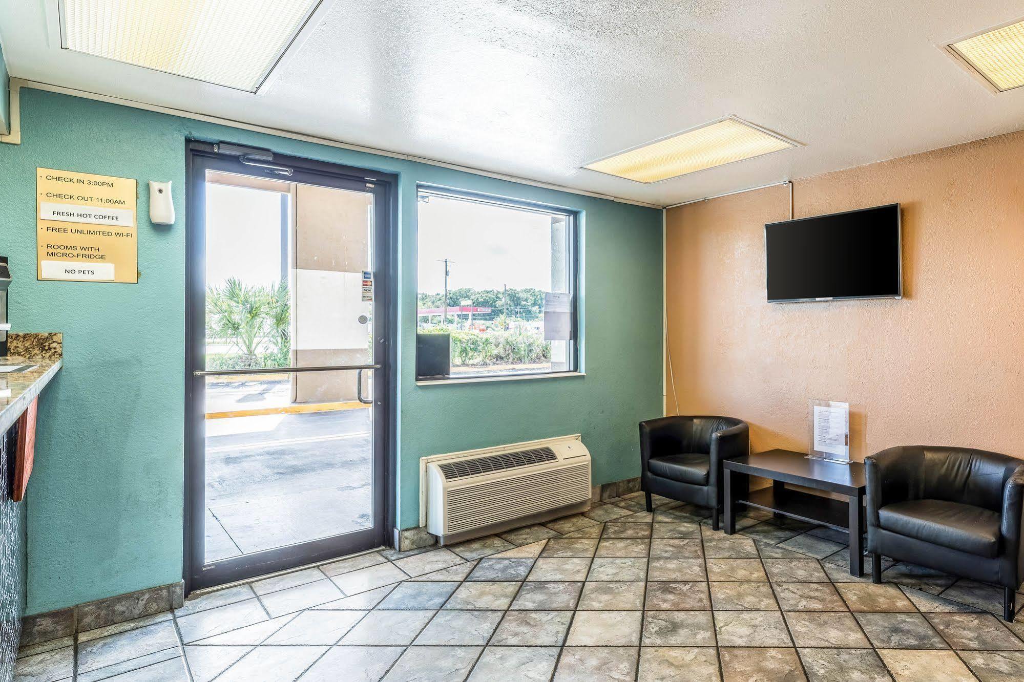 Rodeway Inn Fairgrounds-Casino Mango Bagian luar foto