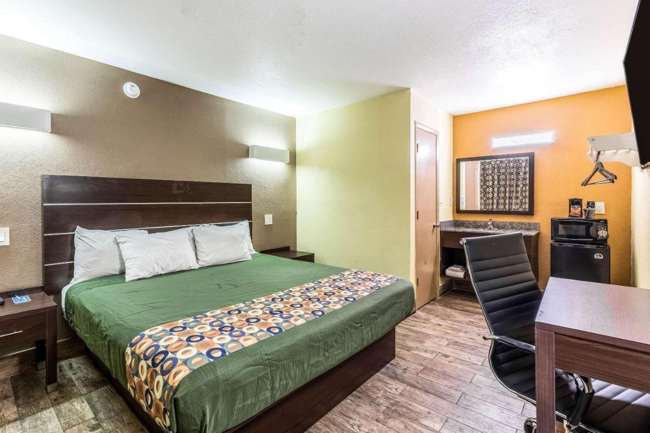 Rodeway Inn Fairgrounds-Casino Mango Bagian luar foto